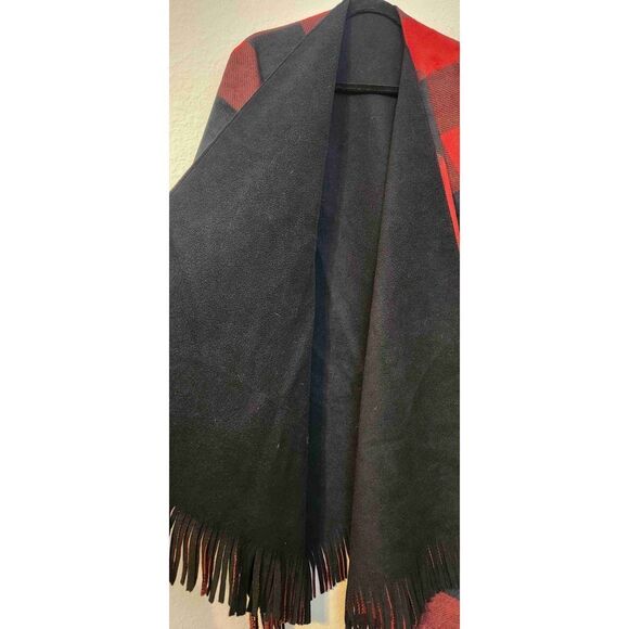 Shawl Red Black Checkered Pattern Fringed Edges One Size - Picture 3 of 6